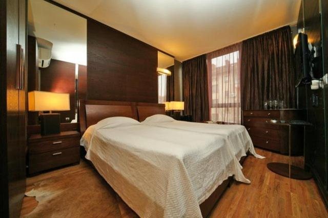 Hotel Akre Kavarna ภายนอก รูปภาพ