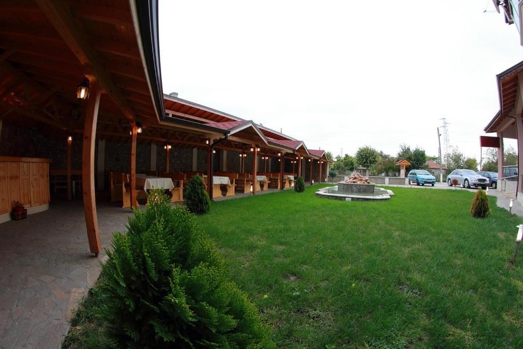 Hotel Akre Kavarna ภายนอก รูปภาพ